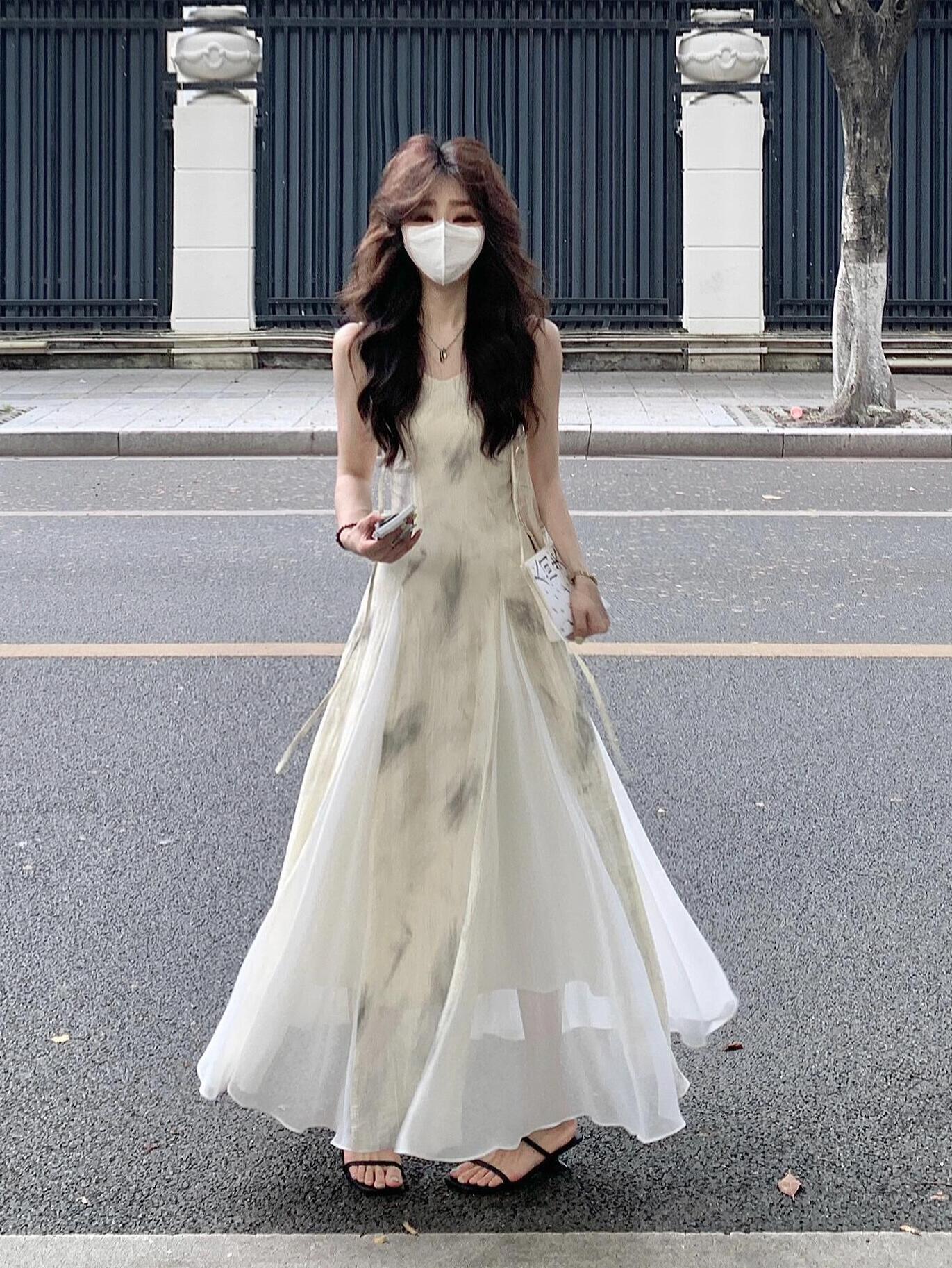 ホワイトロングワンピース