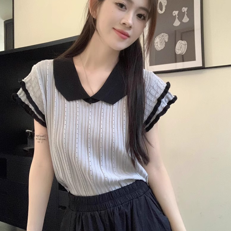 フリルスリーブ襟付きトップス