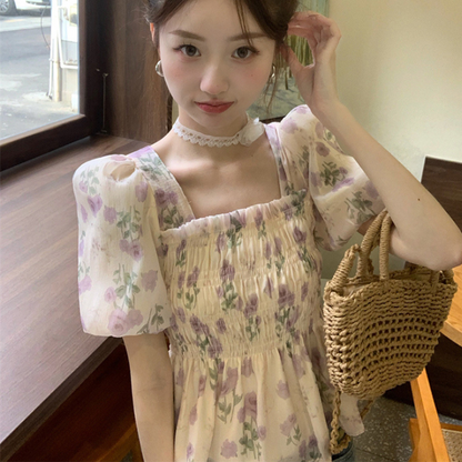 花柄パフスリーブトップス