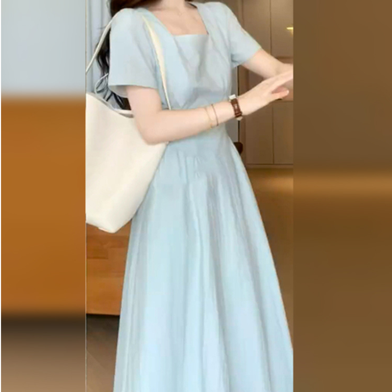 スクエアネックロングワンピース