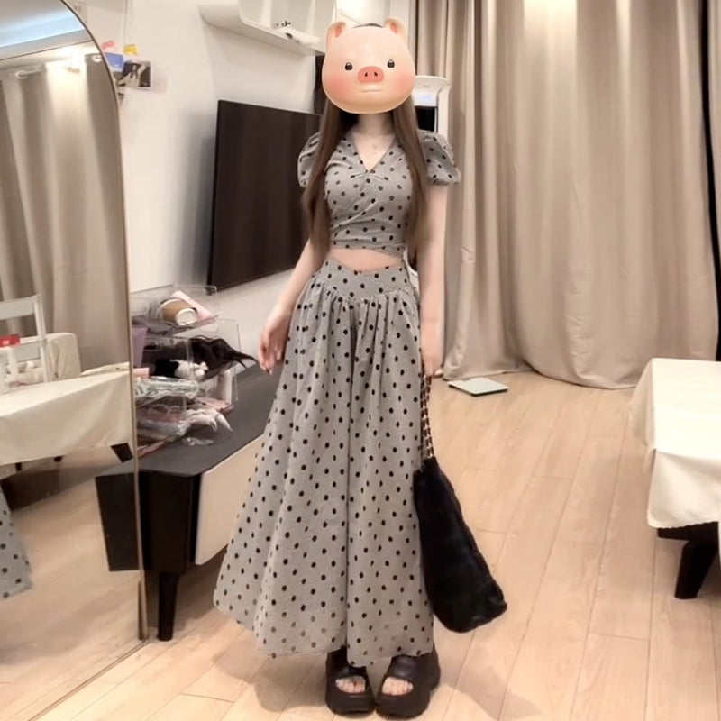 ドット柄ロングワンピース