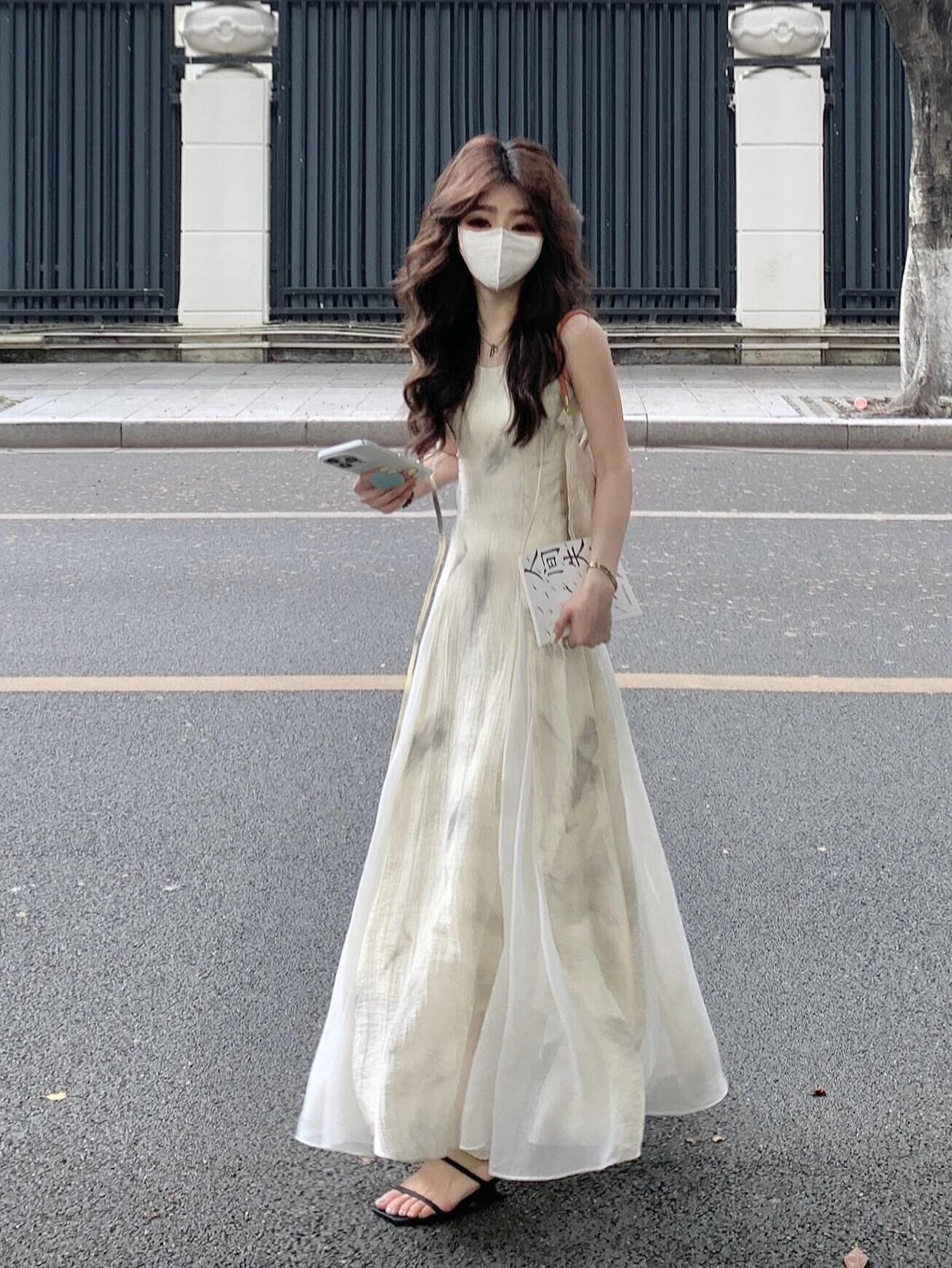 ホワイトロングワンピース