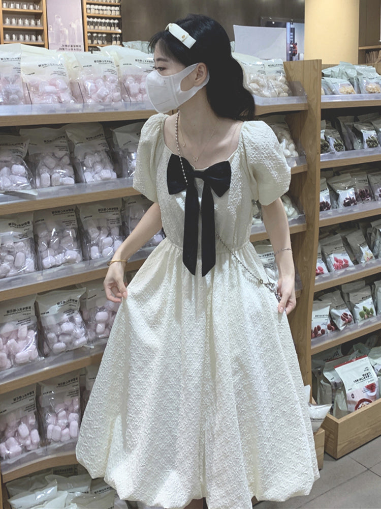 フロントリボンホワイトワンピース