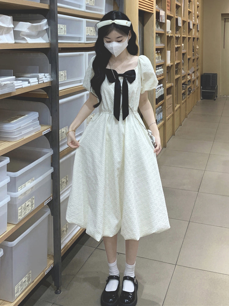 フロントリボンホワイトワンピース