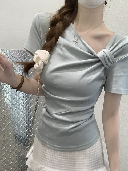 ワンショルダートップス